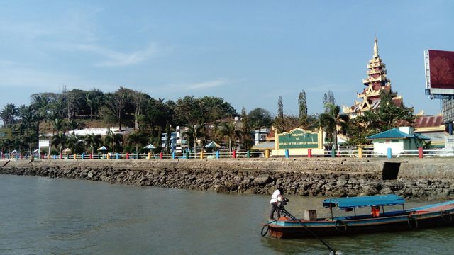 Kawthoung port