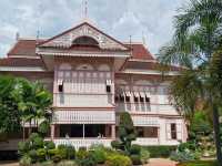 บ้านวงศ์บุรี (Khum Vongburi Museum)