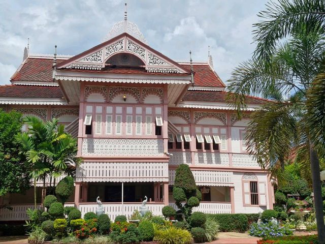 บ้านวงศ์บุรี (Khum Vongburi Museum)