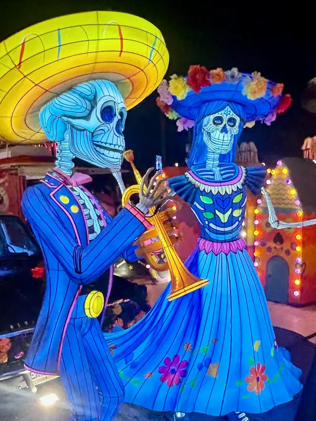 詭異又溫馨的村莊