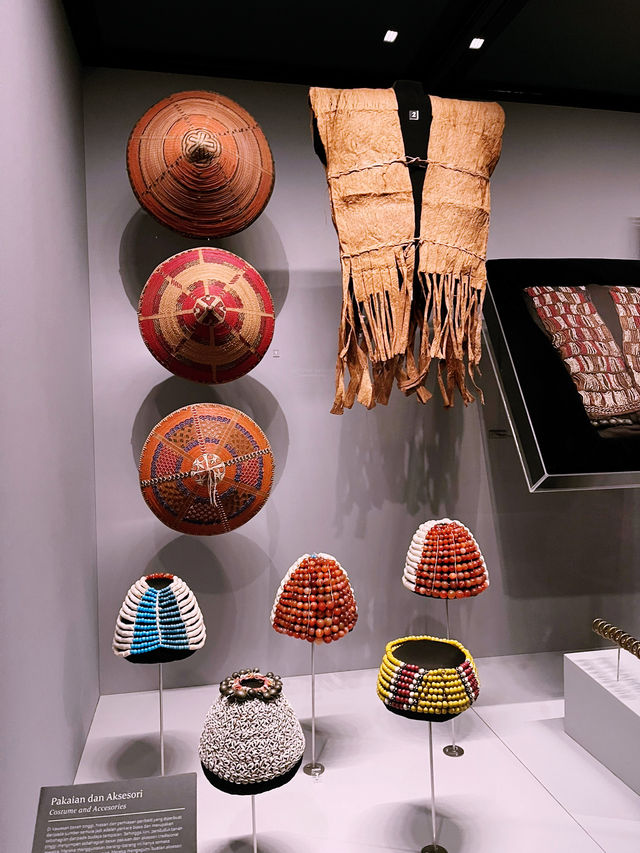 Discover Borneo’s Heritage at the Cultural Museum Discover Borneo’s Heritage at the Cultural Museum