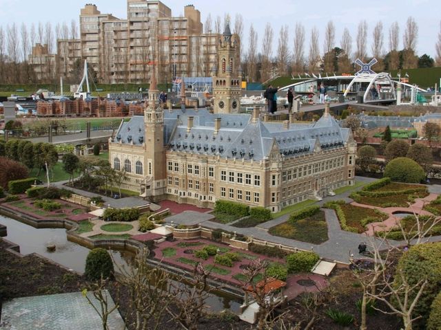 Madurodam – the Netherlands in one afternoon Madurodam – the Netherlands in one afternoon
