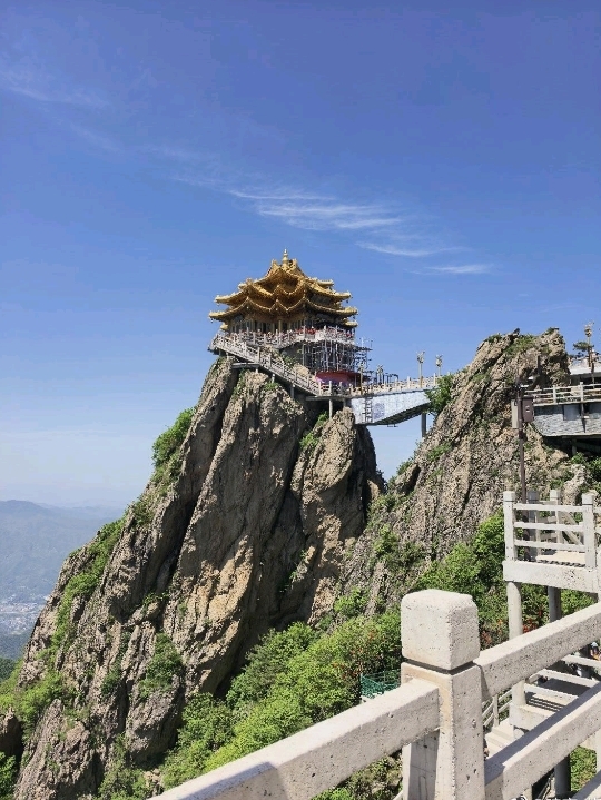 ⛰️ Laojun Mountain | Reaching the Golden Summit