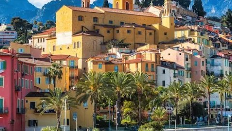 มายอร์ก้า: สวรรค์แห่งเมดิเตอร์เรเนียนของสเปน 。 — traveler post in Valldemossa