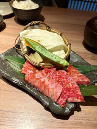 High-quality charcoal-grilled Ishigaki beef at affordable prices