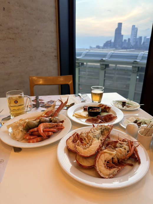 香港島で絶対に試すべきビュッフェ：シーフード、中華料理、そして