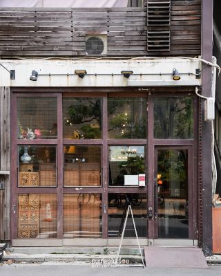 Nitto Corner 1948 is a yoshoku (Japanese restaurant) that has been open for almost 80 years in the Ginza area.