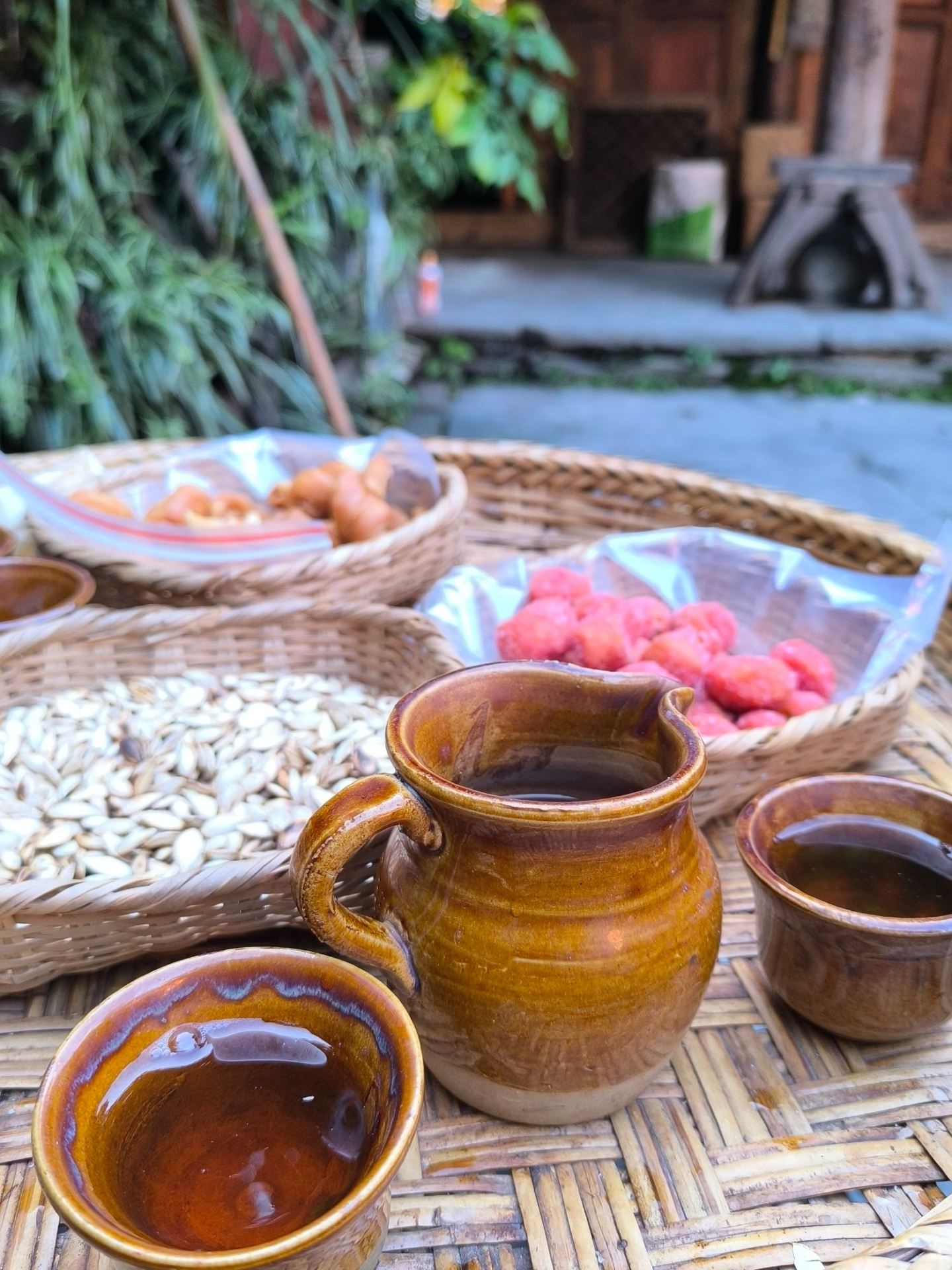 [Con đường Trà Ngựa] Trải nghiệm những loại trà hảo hạng nhất tại "Sân Luojia" thuộc Thị trấn cổ Luoshi.
