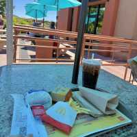 🇺🇸セドナにある唯一無二のターコイズアーチ🩵🍔🌵