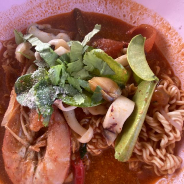 ก๋วยเตี๋ยวบ้านนกความฟินที่ต้องบอกต่อ