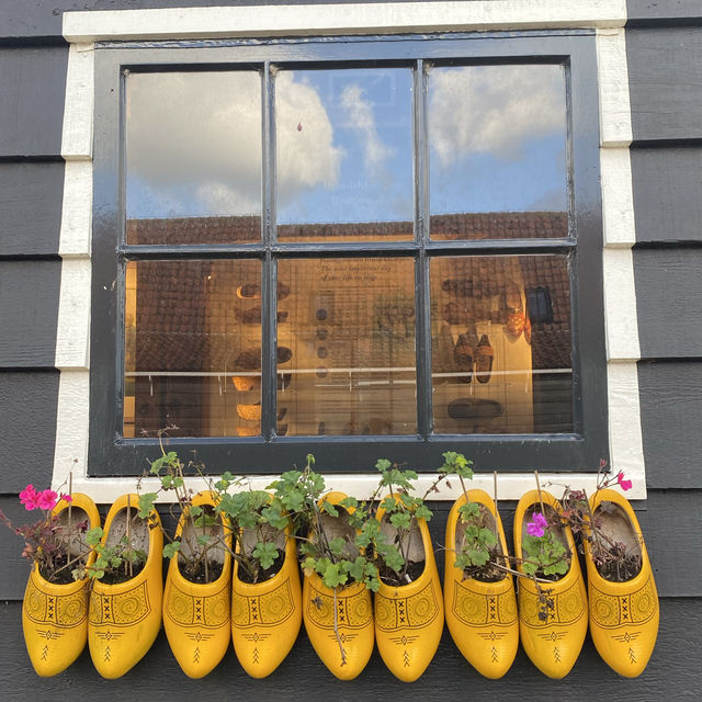Wooden Shoe Workshop 'De Zaanse Schans'