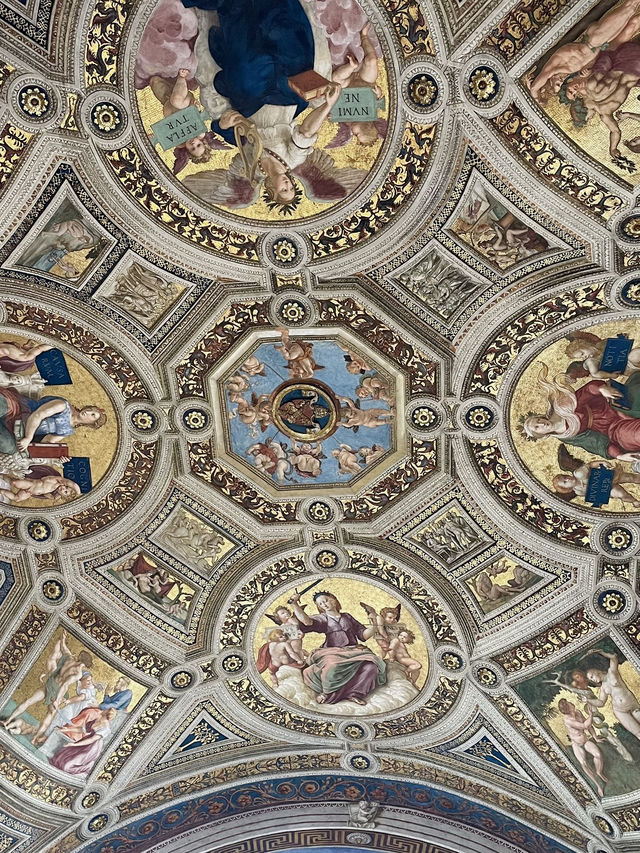 【バチカン市国🇻🇦】世界最高峰の芸術体験へ！バチカン美術館ガイド🎨