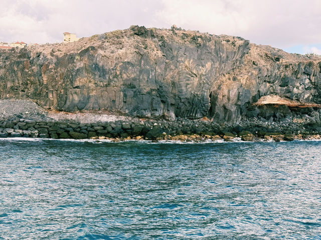 Tenerife’s Black Sand Beaches: Nature’s Volcanic Masterpieces