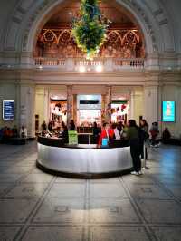 Cultural Gems: A Journey Through London V&A Museum