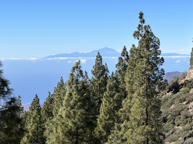 🏞️ Roque Nublo: Touching the Sky in Gran Canaria 🌋✨