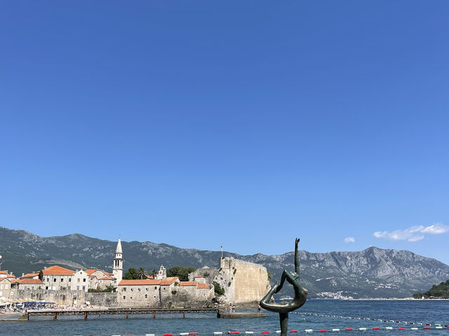 🌊 Budva: Beaches, Old Town & Adriatic Vibes 🌊 Budva: Beaches, Old Town & Adriatic Vibes