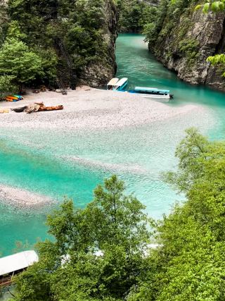 NORTH ALBANIA : Theth, Komani Lake & Shala River