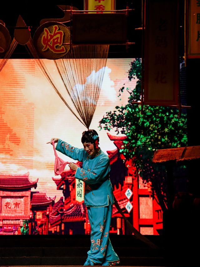 Chengdu’s Sichuan Opera!🌇♥️