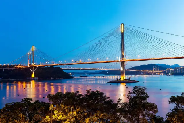 🗺️ "Come to Hong Kong, These Places are a Must-See!" 📍