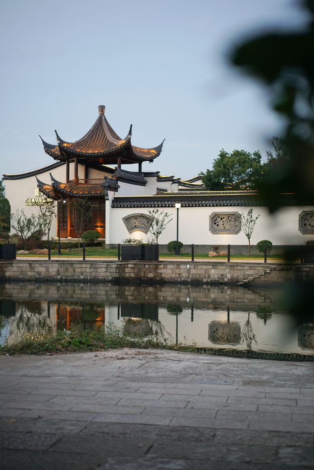 西塘，枕水而眠，住進了避世的江南園林