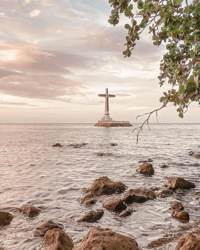 Exploring Camiguin's History: Sunken Cemetery and Volcanic Wonders 🌋💌