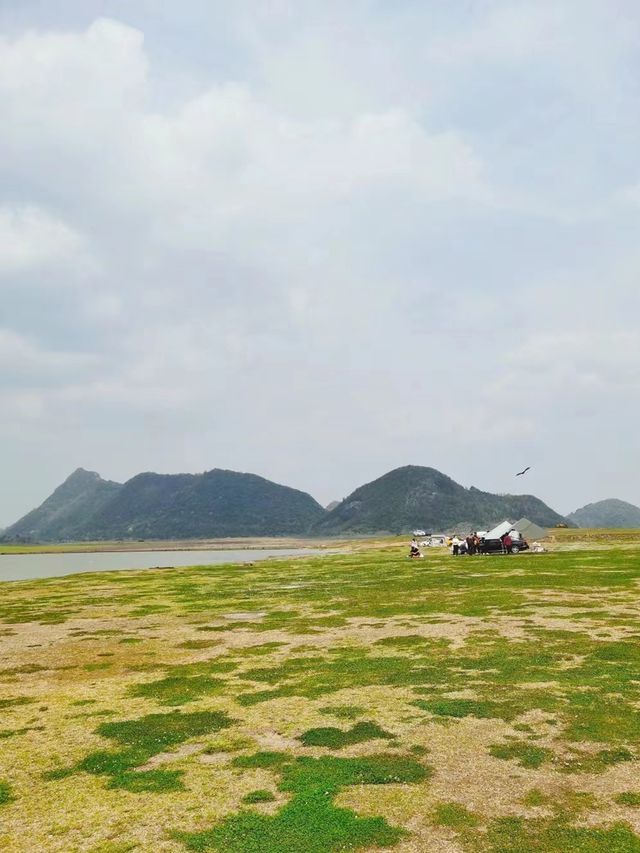 在貴陽邊邊，吹吹山風露個營