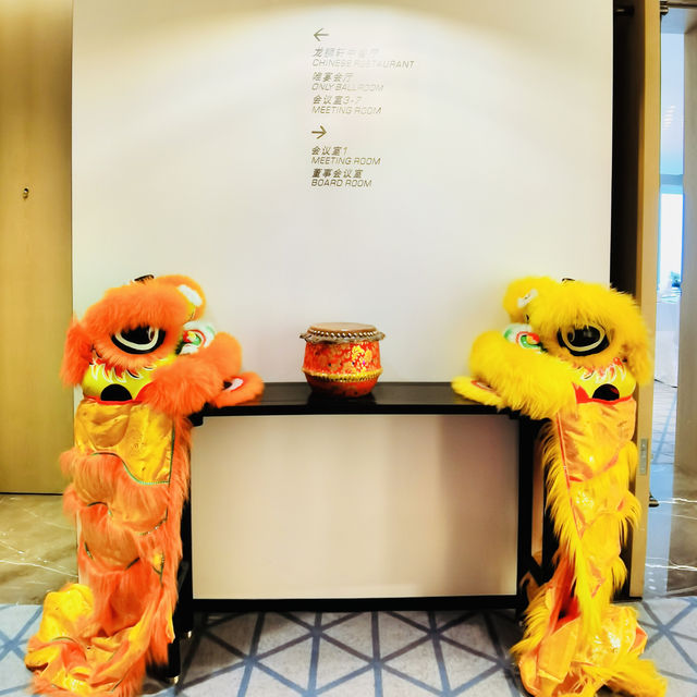 种草南海和華希爾頓逸林酒店高空泳池