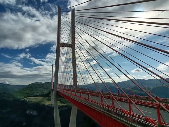 六廣河特大橋