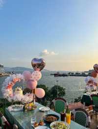 不是加州是深圳！絕美海邊落日 氛圍感餐廳。