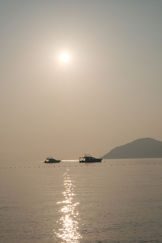 在較場尾民宿看了一場超浪漫的海上日出。