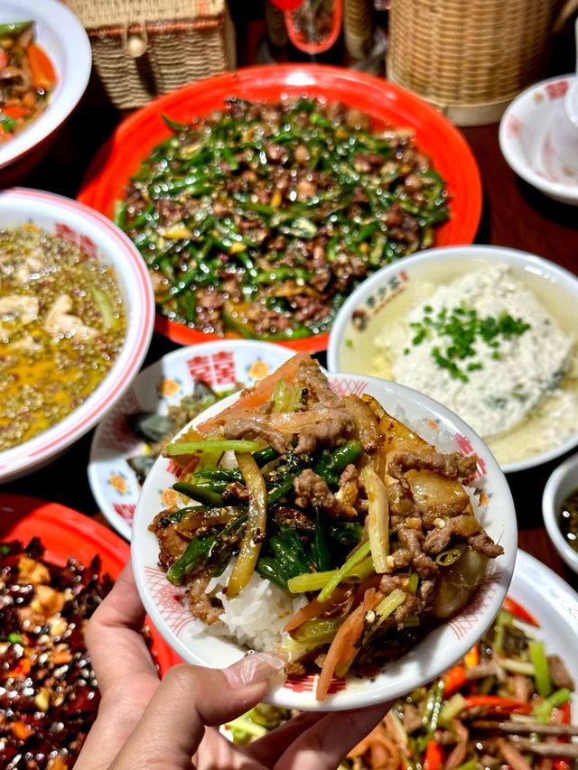 哇！蕪湖新開的江湖菜館。