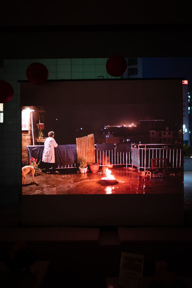 穿越時間褶皺｜追尋畢贛電影地圖。