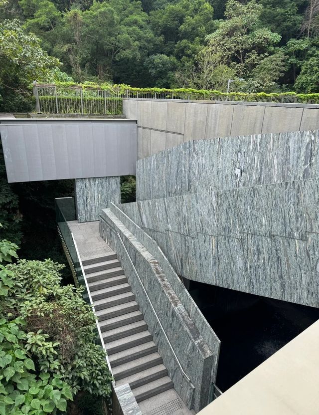 金鐘的秘密花園｜誤入時光隧道～