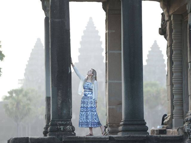 Angkor Wat Sunrise (short circuit tour)