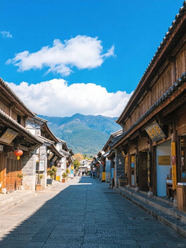 晨曦古城：我在青石板上拾起千年月光