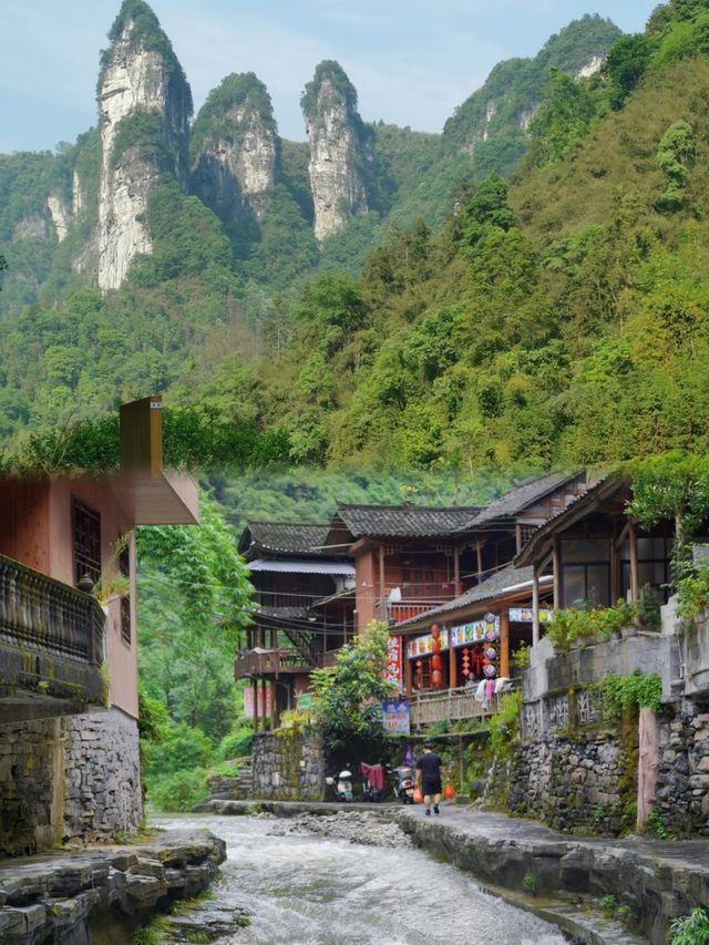 國慶反向旅遊，推薦人少景美的矮寨奇觀！