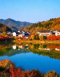 《國家地理》點名的“四川最美村落〞|“小喀納斯〞般的湖光山色