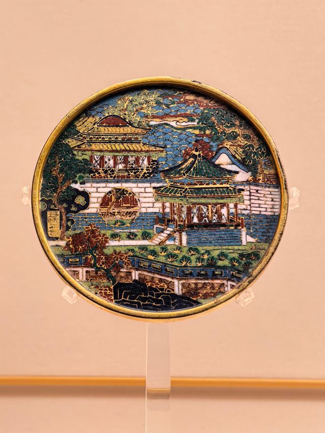 探秘上博隱藏寶藏掐絲琺瑯器展 探秘上博隱藏寶藏掐絲琺瑯器展