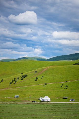 Escape to 22℃ Northern Beijing Altay: A must-visit for summer 2026