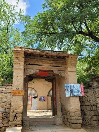 Step into the world created by Lu Yao! Be the main character for a day in Shuangshui Village, northern Shaanxi