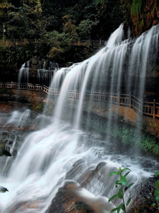 จุดเช็คอินลับที่หลายคนมองข้าม —— อุทยานแห่งชาติหวงเหลียนเหอ (Huanglianhe) 🌊