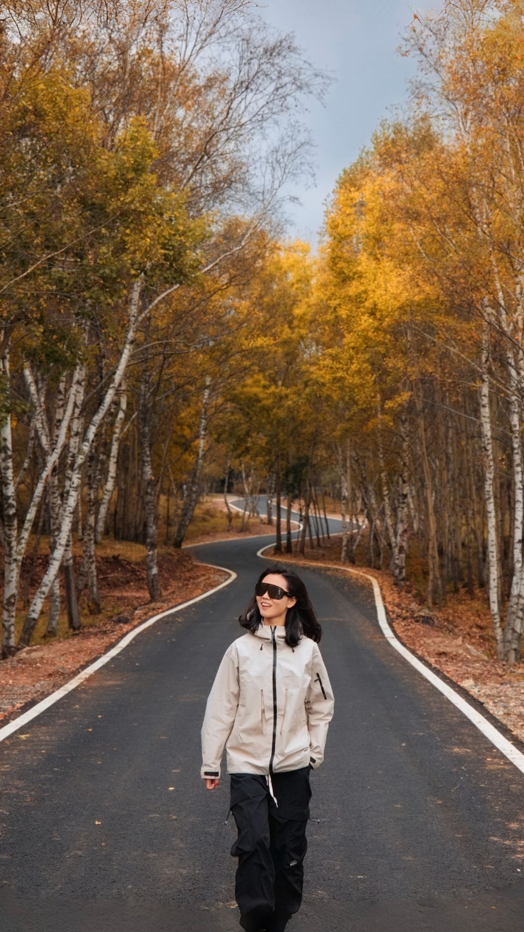 Saya mengisi bensin mobil sehari sebelum liburan dan memutuskan untuk mempercayakan perjalanan liburan Hari Nasional saya pada pemandangan musim gugur di Hundred-Mile Sky Road. (Berangkat dari Beijing)