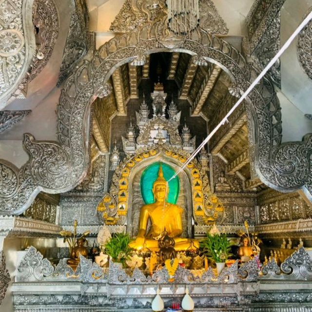 シルバー寺院　チェンマイ
