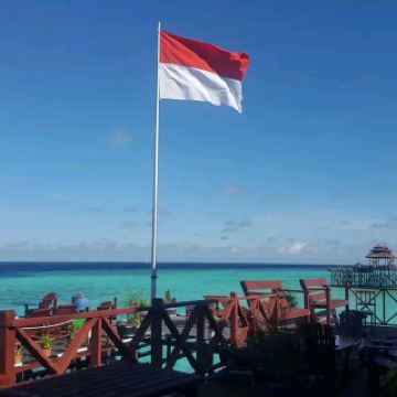 清澈的海水和令人驚嘆的日落