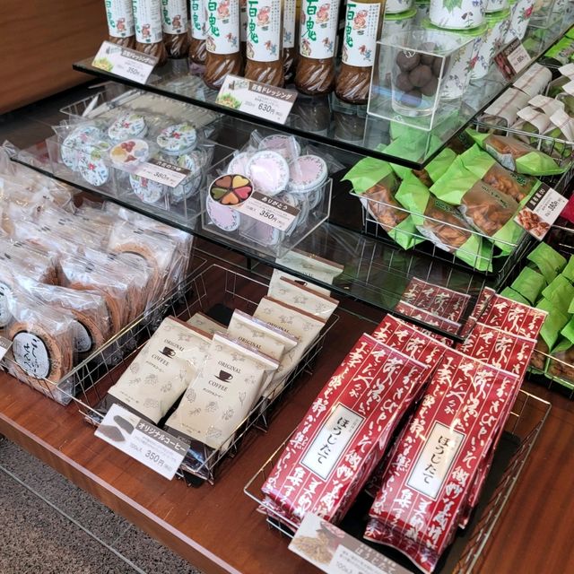 홋카이도 삿포로의 인기 일본 디저트 전문점 롯카테이(六花亭