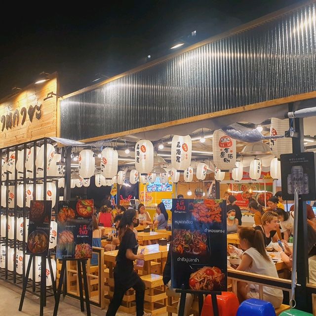 ตลาดJodd Fairs แดนเนรมิต