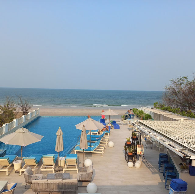 •  The Rock Hua Hin Beachfront Resort ⛲️✨