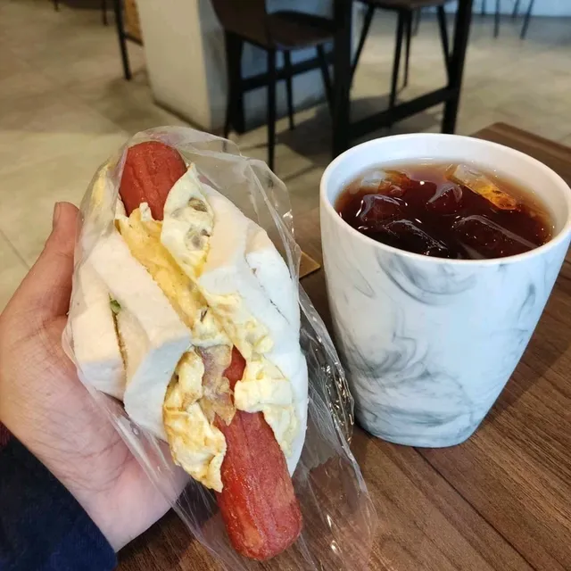 花蓮份量十足人氣早午餐【吃粗飽】