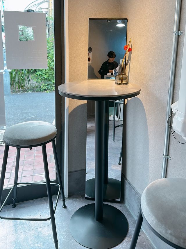 新大久保 韓国セレクトショップが手がけているカフェ 