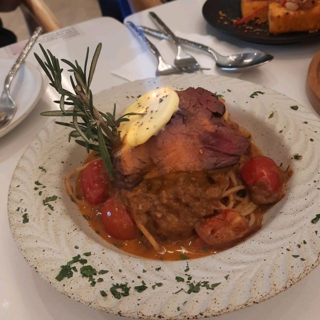隱身葵芳屋村內嘅文青cafe🪵